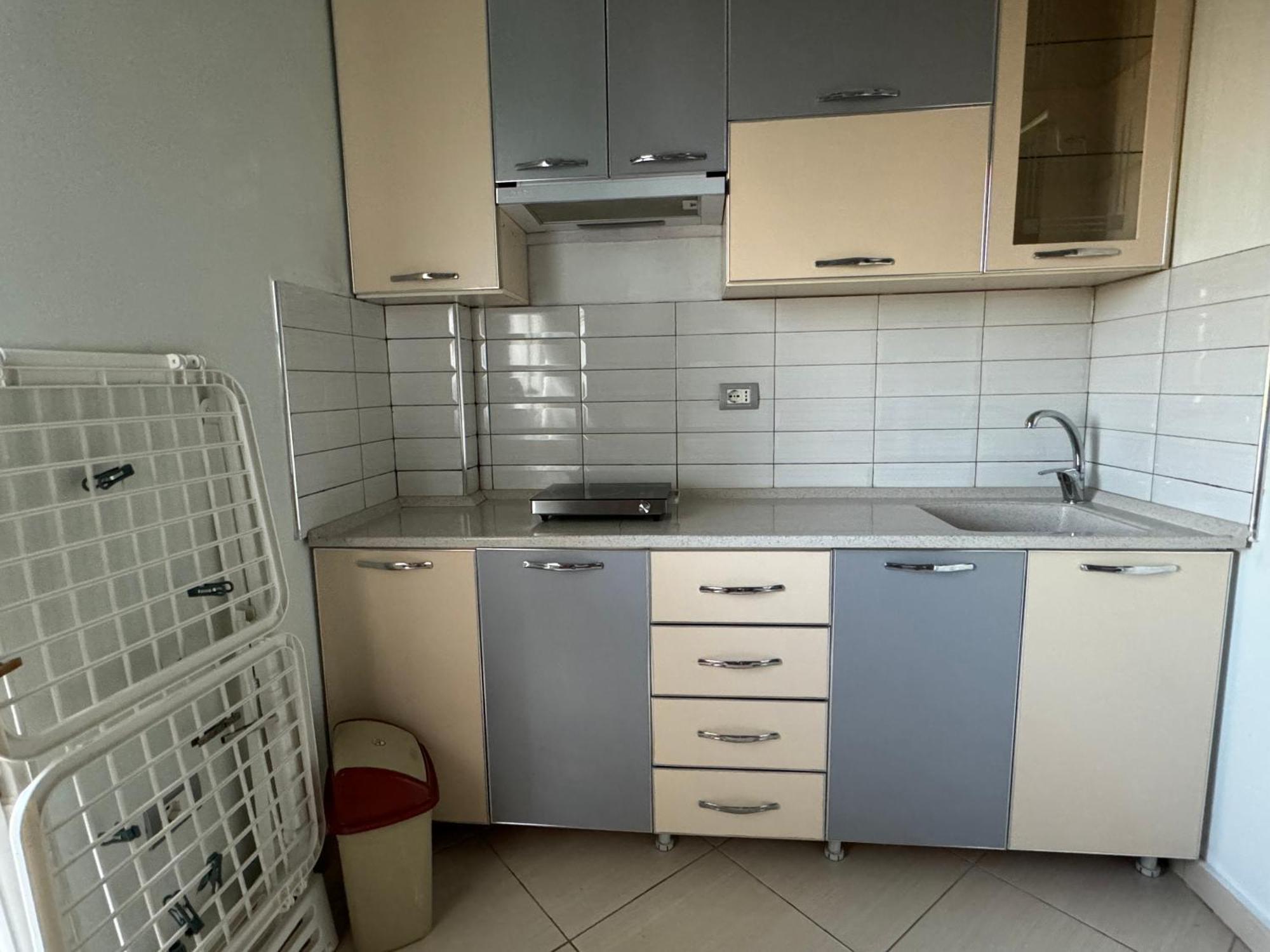 Kunevain Guest House Lezhë Екстериор снимка
