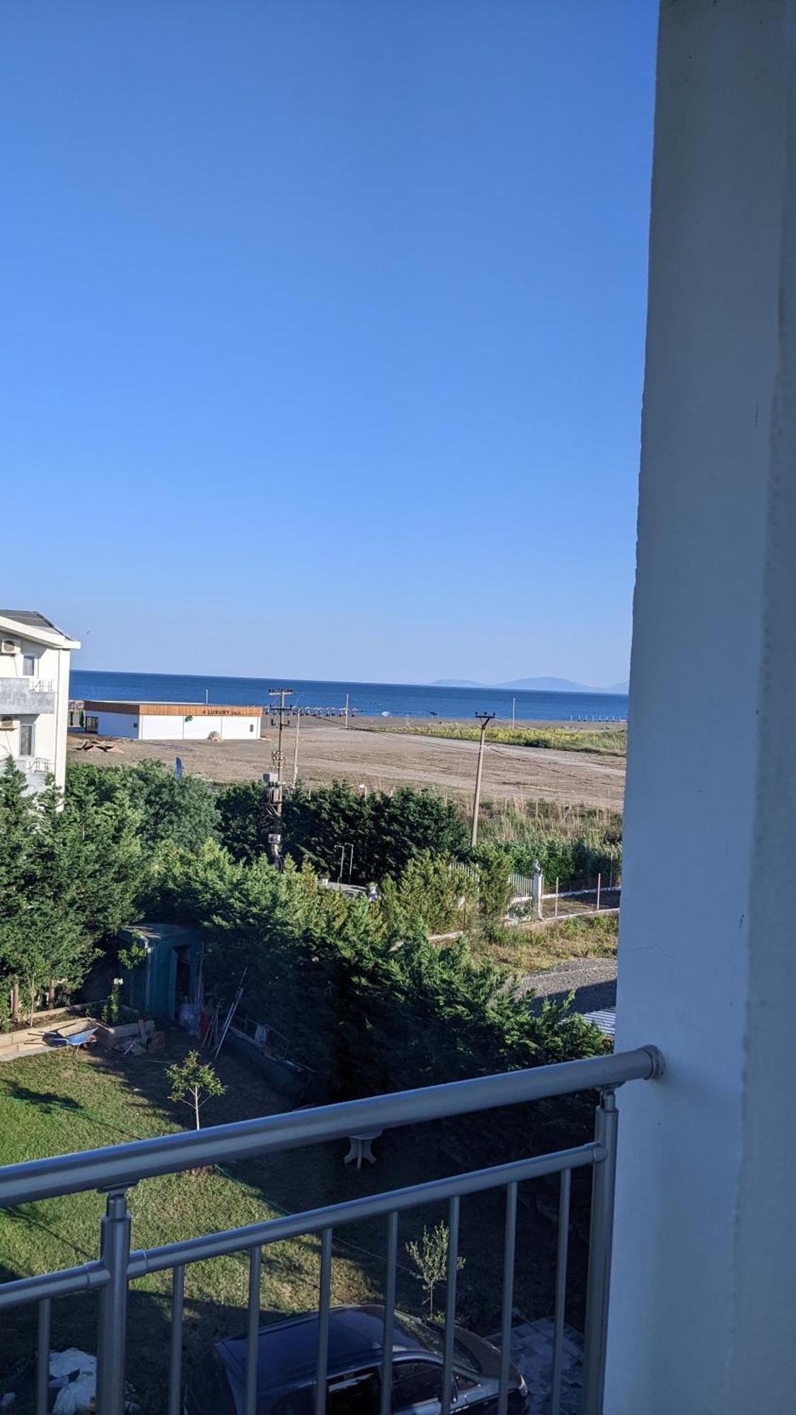 Kunevain Guest House Lezhë Екстериор снимка